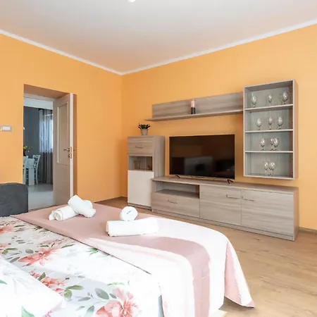 2 Bedroom In