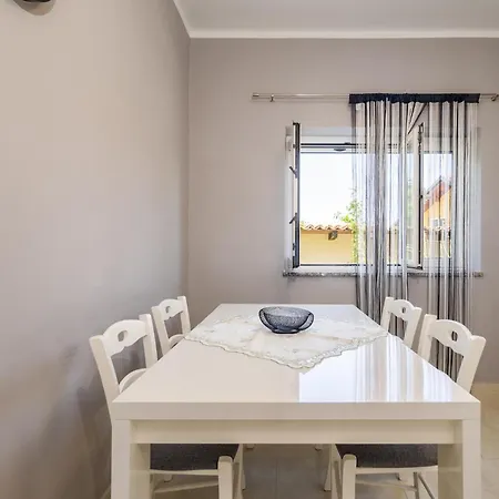 Cozy In Διαμέρισμα Viskovo